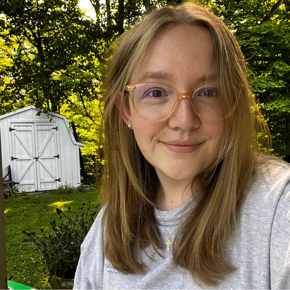 Meet your Posher, Christine